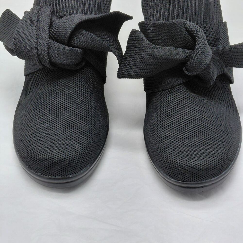Bernie Mev Womens Comfort Shoes Size 37 Black Knit Chunky Slip On Work Booties - Picture 5 of 12